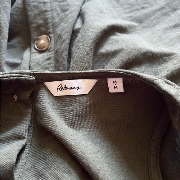 Cropped Crew-Neck Tank with Back Buttons - Picture 8 of 8